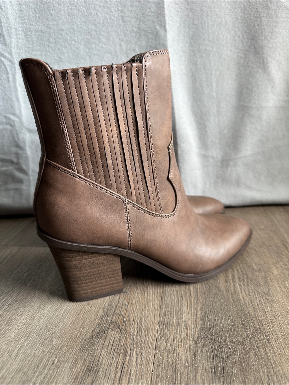 LC Lauren Conrad Taupe Brown Block Heel Ankle Boots